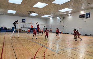 Départ timide des garçons !